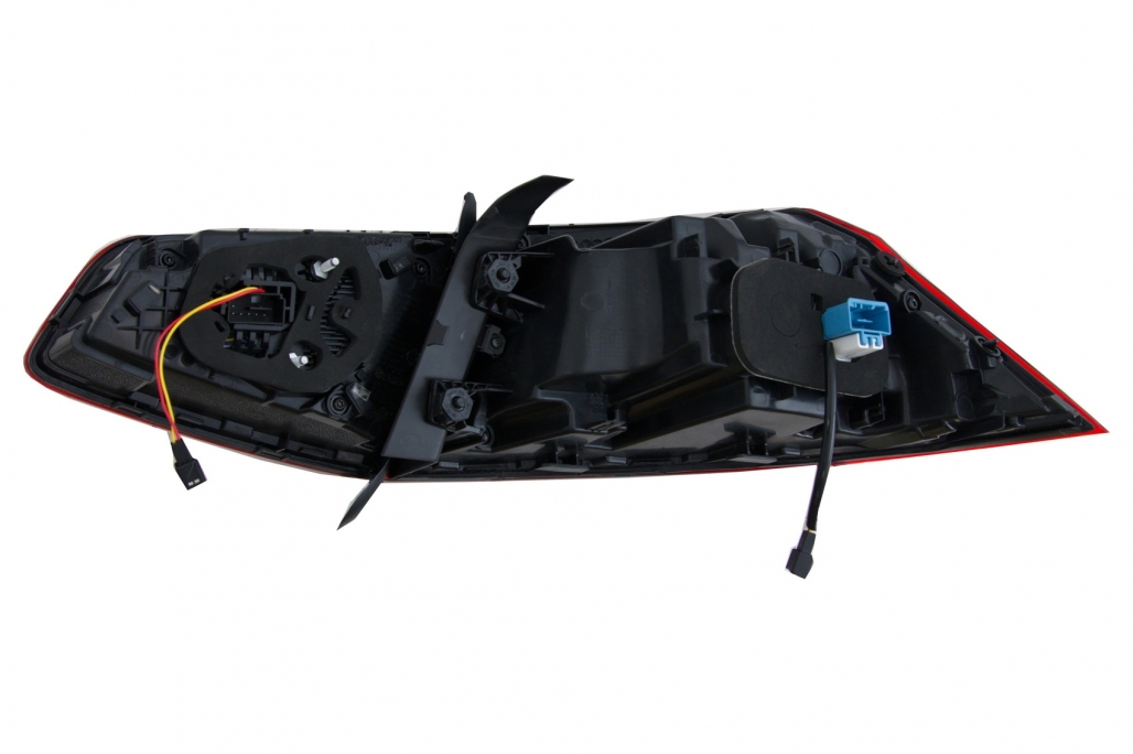 Stopuri LED VW Passat B8 3G (2015-2019) Sedan Matrix R line cu semnal dinamic Performance AutoTuning