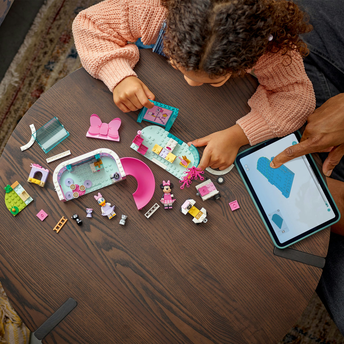 LEGO Hotelul pentru animale de companie al lui Minnie Quality Brand