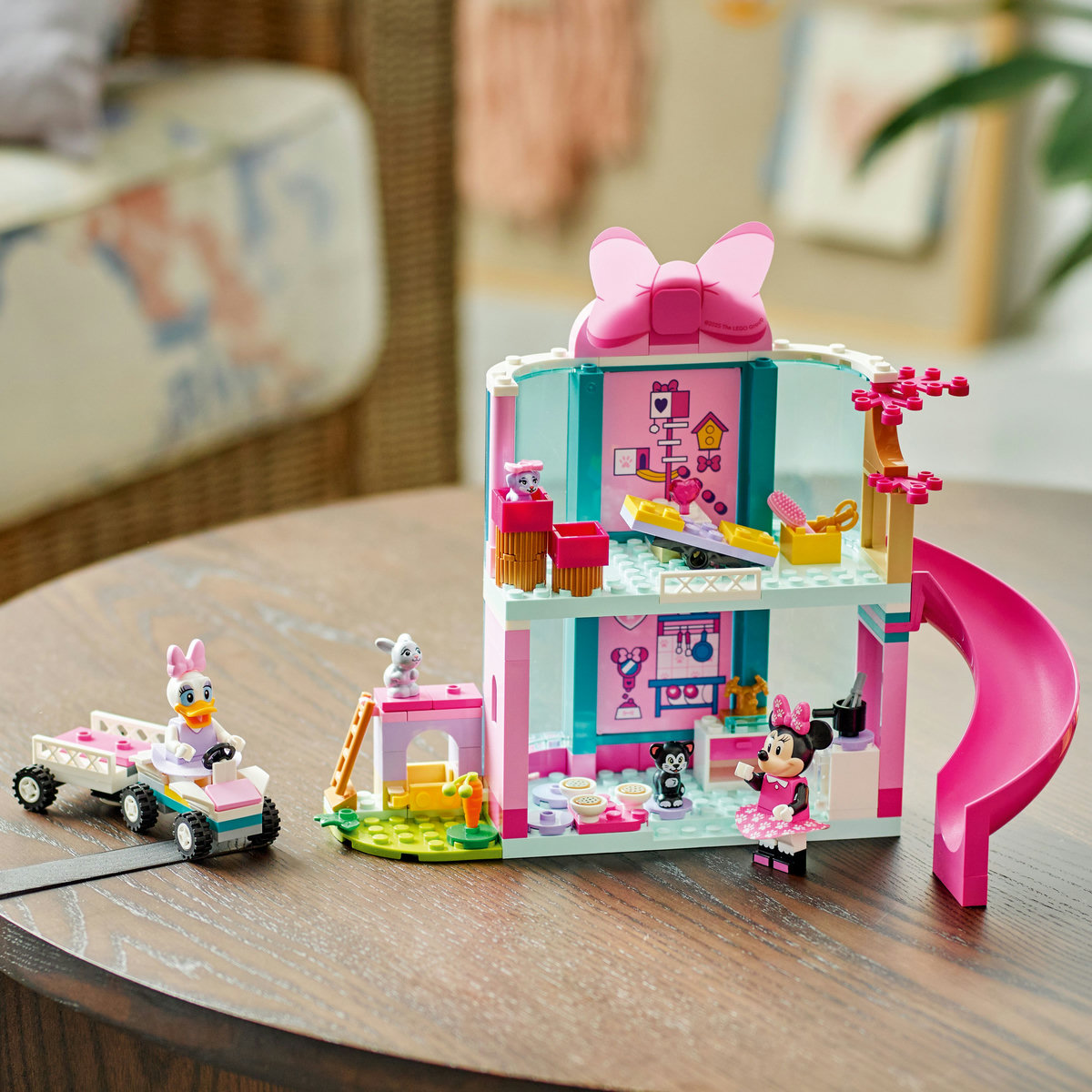 LEGO Hotelul pentru animale de companie al lui Minnie Quality Brand