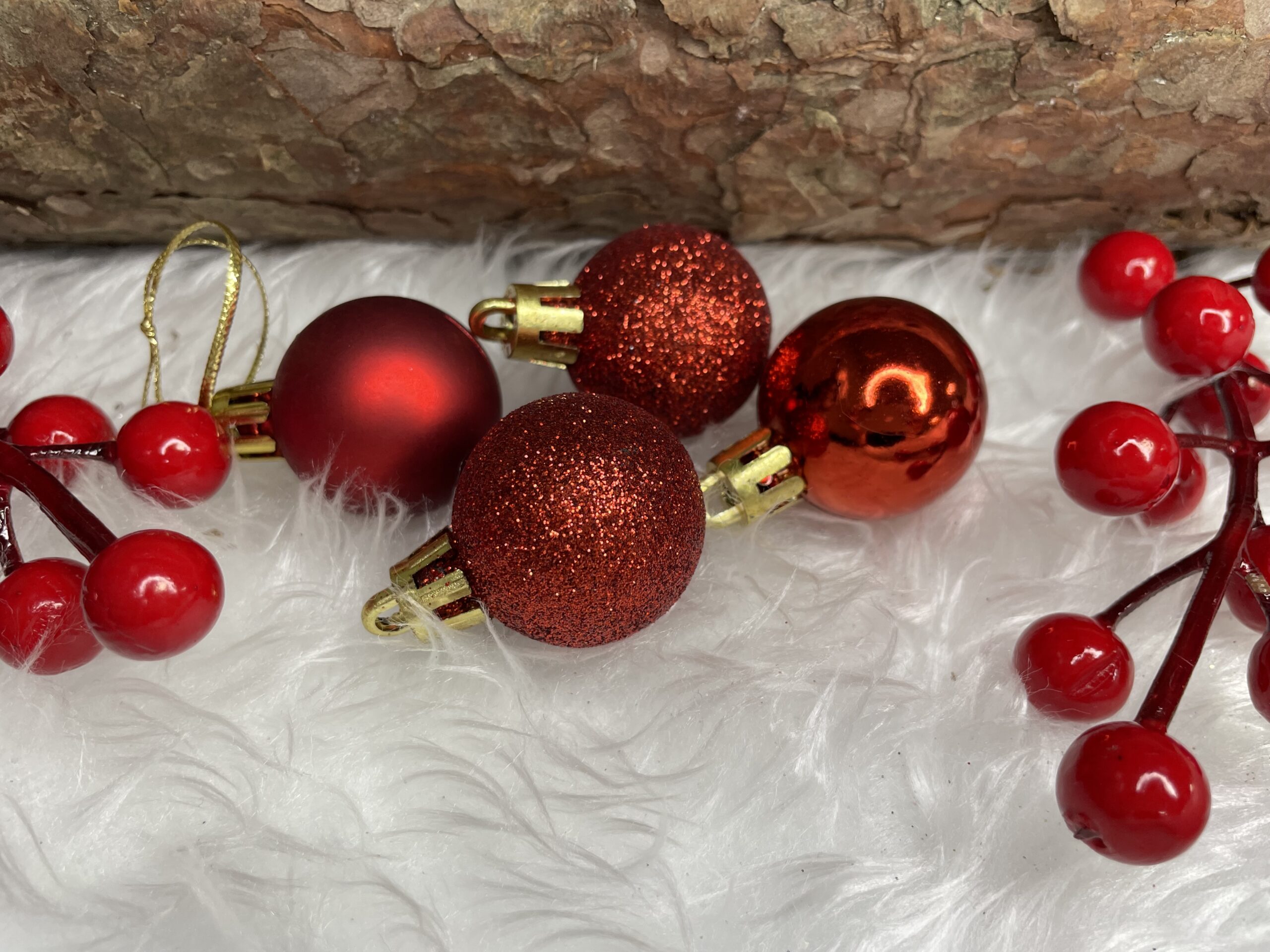 Set globuri de Craciun, 30 bucati, 3 modele, 3cm, rosu Household NewTrend