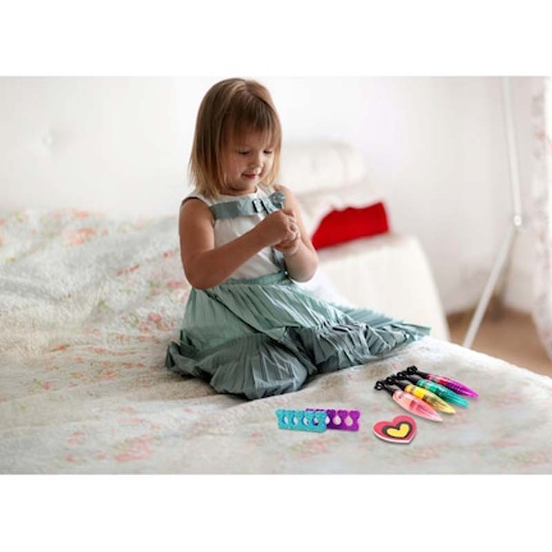 Kit pentru pictat si decorat unghiile, 7 markere, lampa, alimentare baterii, multicolor, 6+ MultiMark GlobalProd