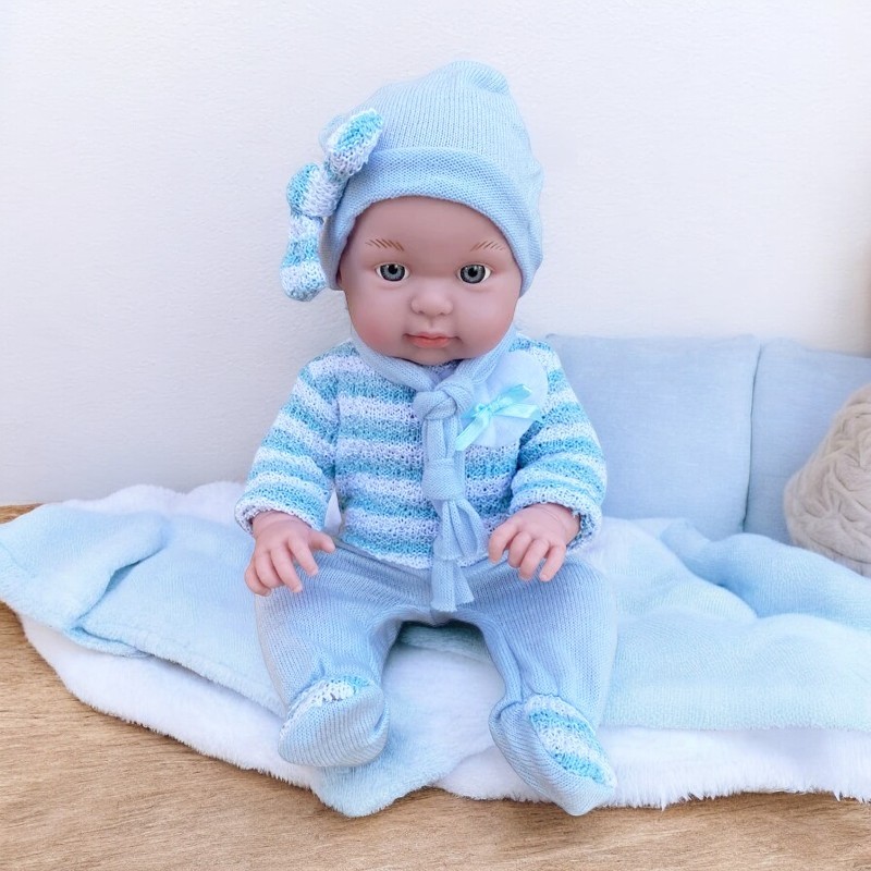 Papusa bebelus, aspect realistic, hainute incluse, caciula, inaltime 45 cm MultiMark GlobalProd