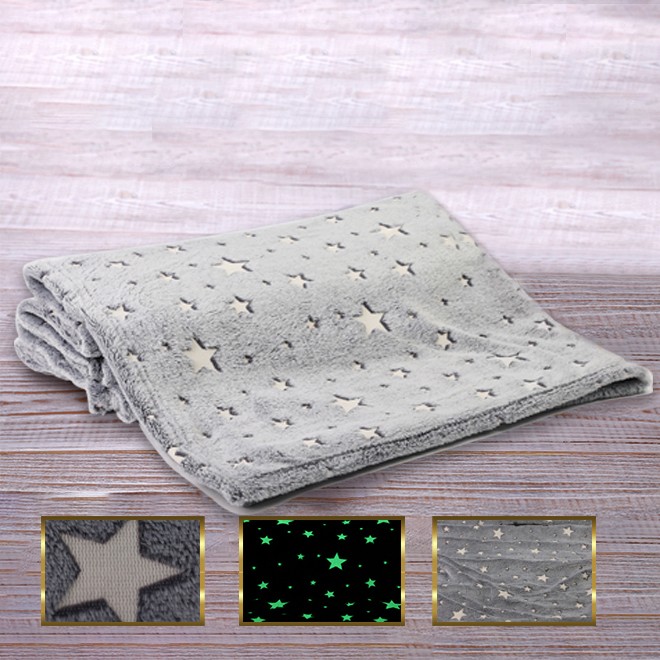 Patura fosforescenta 150x200 cm, stelute glow in the dark, moale si confortabila MultiMark GlobalProd