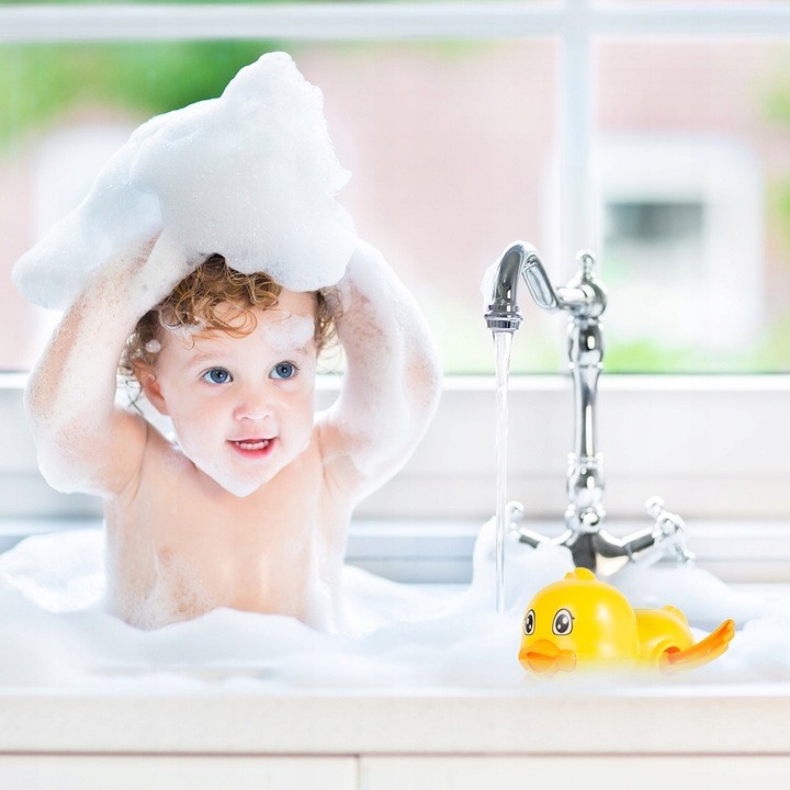 Jucarie de baie ratusca plutitoare, cheita pentru inot, 12.5x10x5.5 cm MultiMark GlobalProd