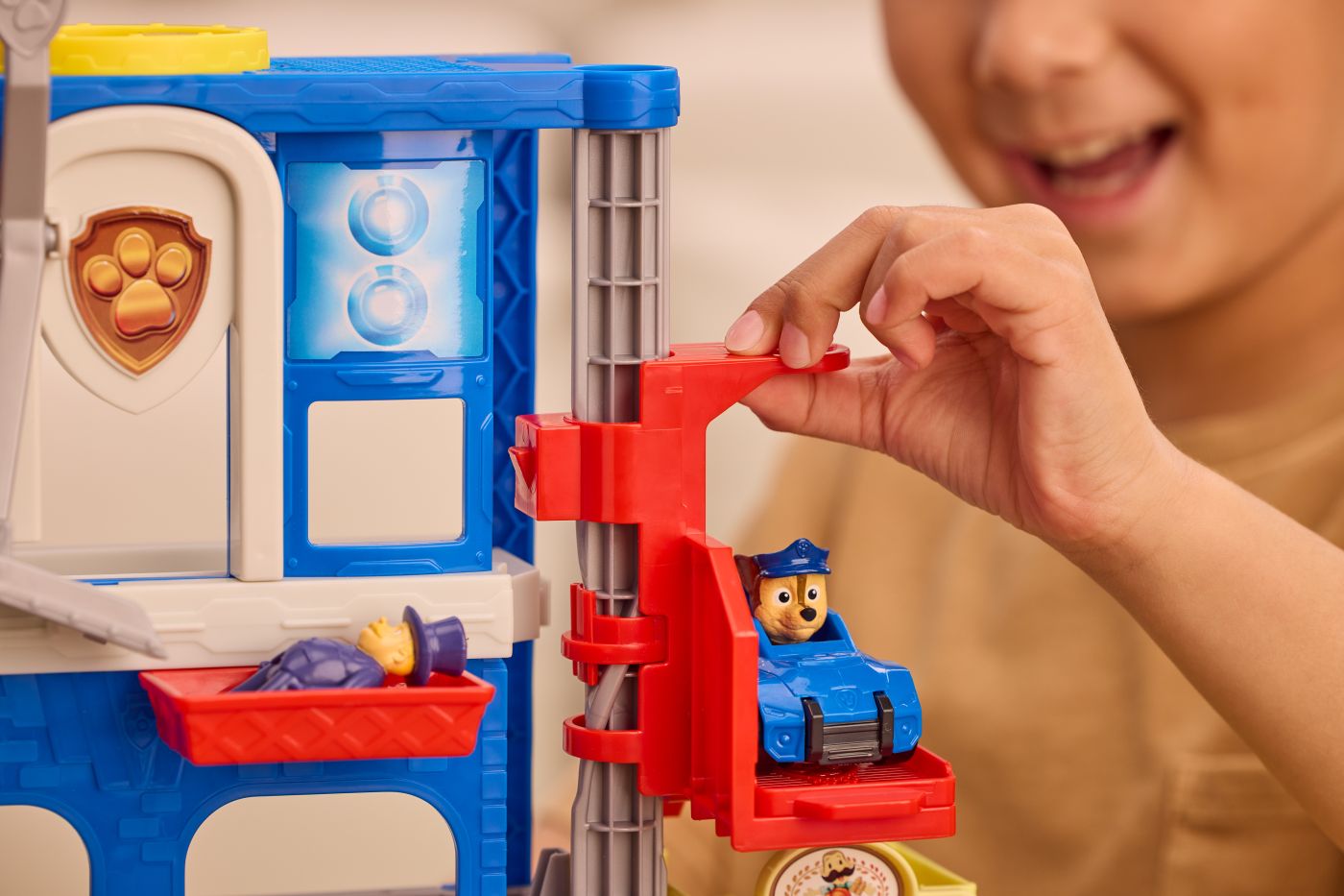 PATRULA CATELUSILOR CAUTARE SI SALVARE SET DE JOACA CU LANSATOR FIGURINE SI ACCESORII SuperHeroes ToysZone