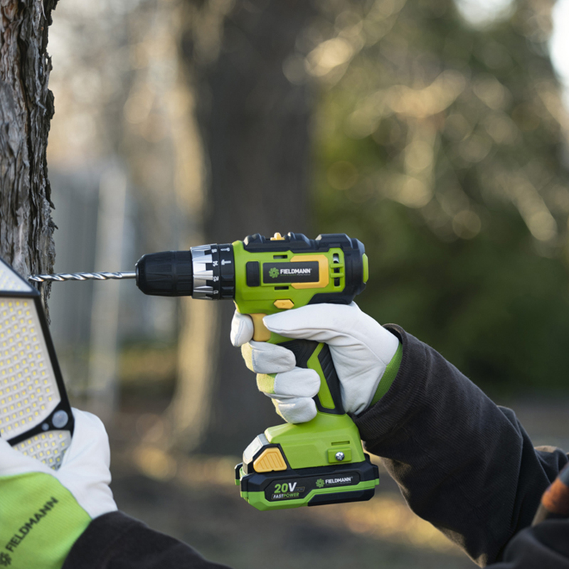 Mașină de găurit și înșurubat cu acumulator Fieldmann 20V, 35 Nm, cu percuție, 2 viteze, baterie 2Ah + încărcător rapid