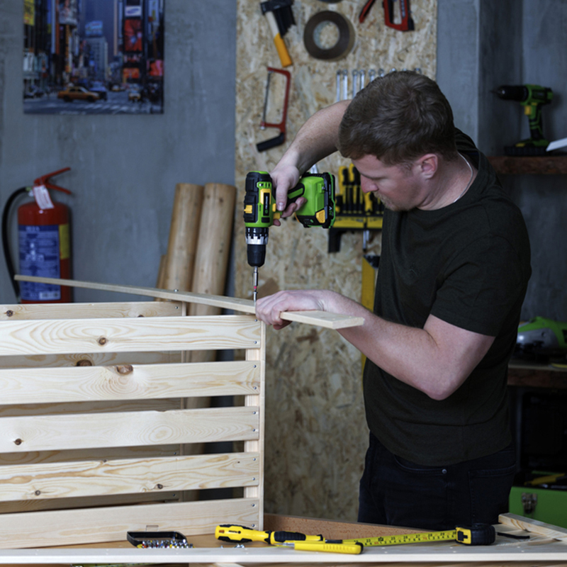 Mașină de găurit și înșurubat cu acumulator Fieldmann 20V, 35 Nm, cu percuție, 2 viteze, baterie 2Ah + încărcător rapid