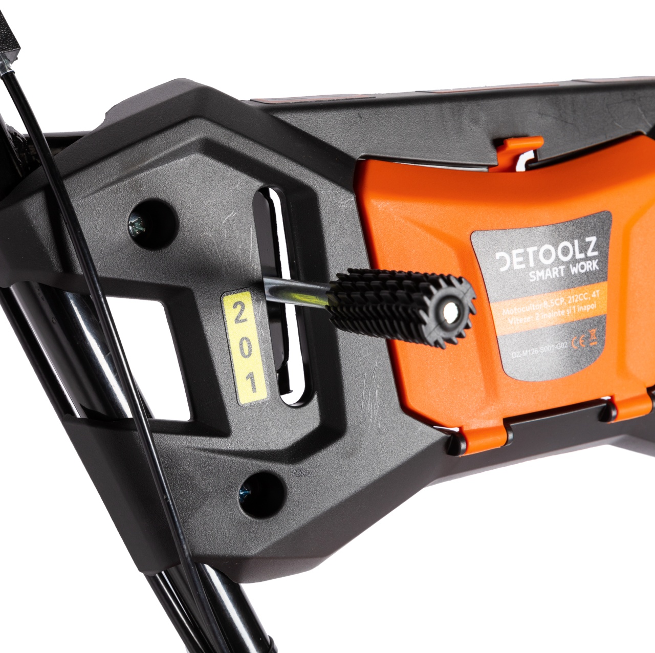 Motocultor Detoolz 8.5 CP 212cc pe benzină 4T, 3 viteze (2+1), cu roți 500-8