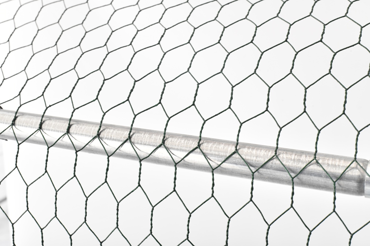 Tarc (coteț) pentru păsări 3x2x2 m MF, oțel galvanizat, acoperiș UV