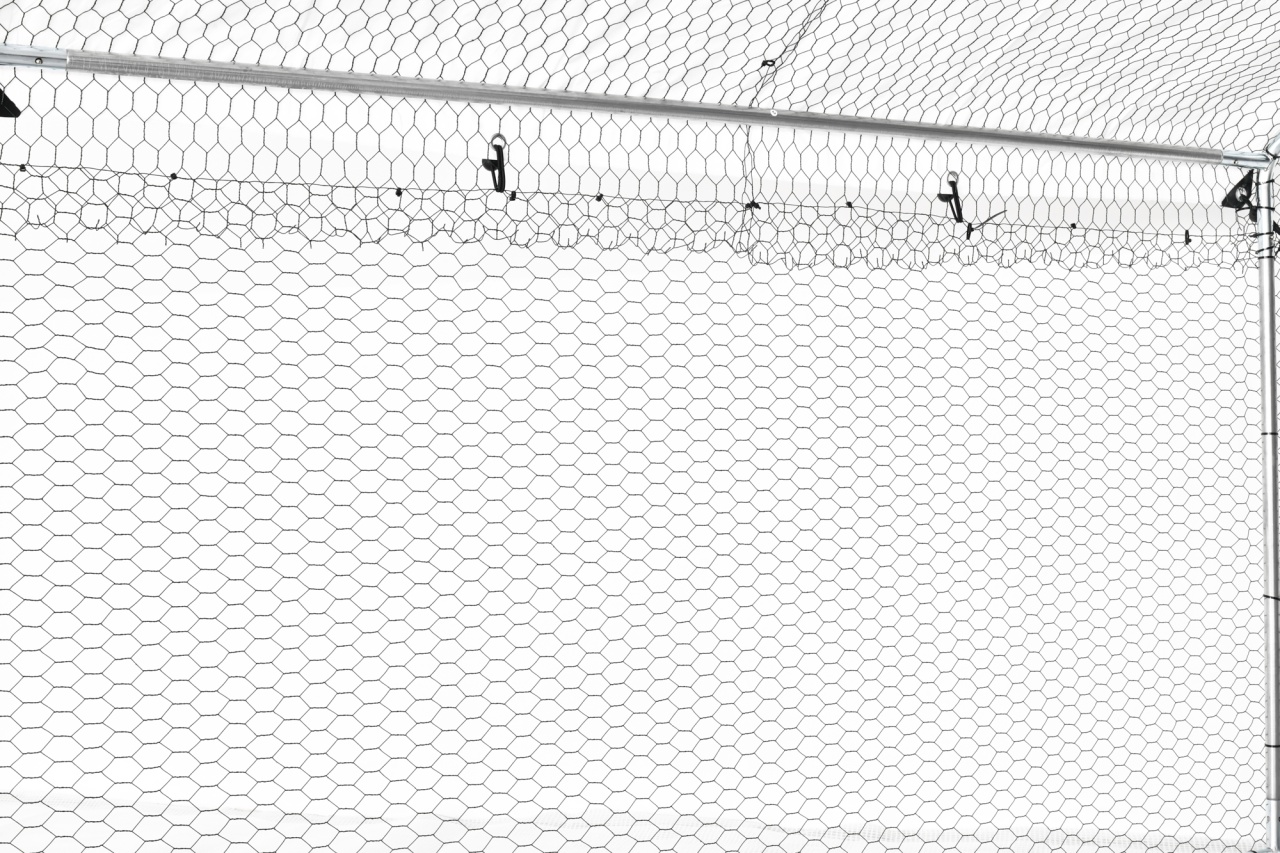 Tarc pentru păsări 3x4x2 m din oțel galvanizat, cu acoperiș impermeabil MF G01