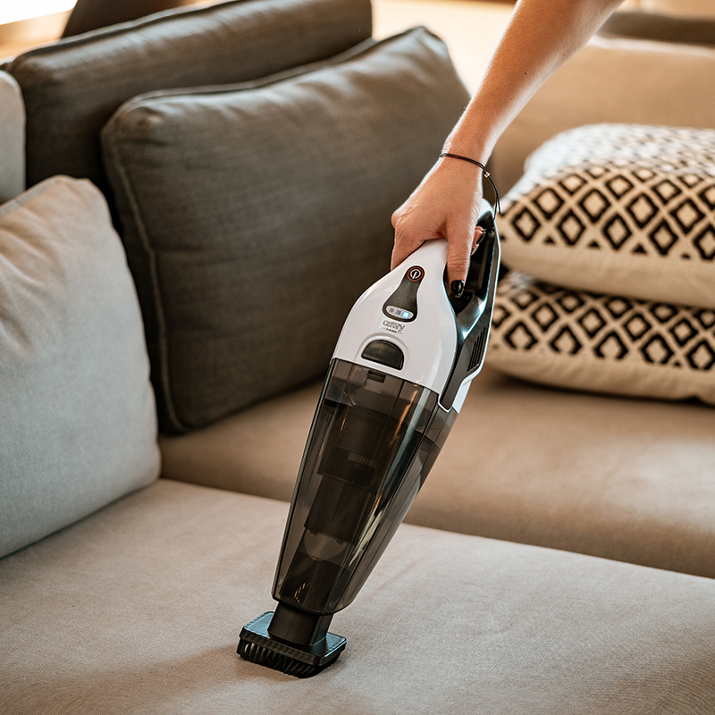 Aspirator vertical fără sac Camry, fără fir, 200W, filtru HEPA, 0.5L