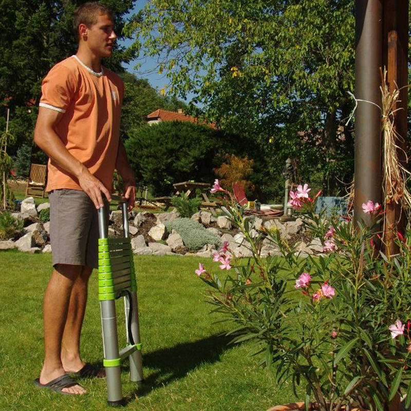 Scară telescopică din aluminiu Fieldmann 3,8 m, 150 kg, 13 trepte