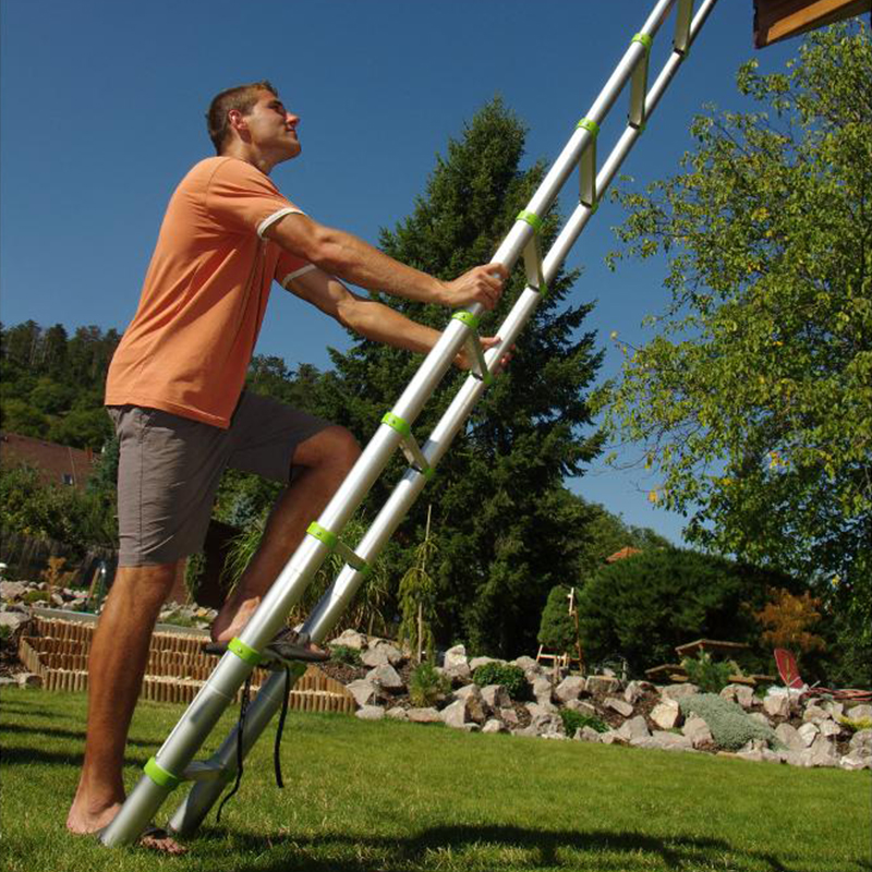 Scară telescopică din aluminiu Fieldmann 3,8 m, 150 kg, 13 trepte