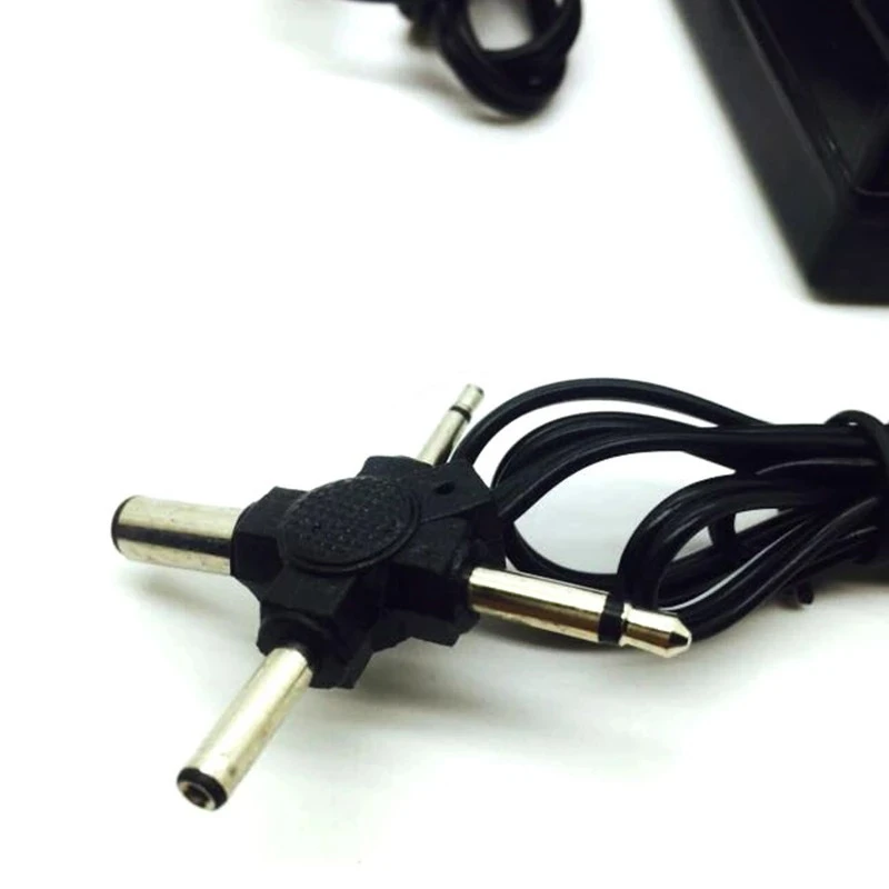 Alimentator universal reglabil 3–12V, 1200 mA, AC 220V, cu 4 mufe