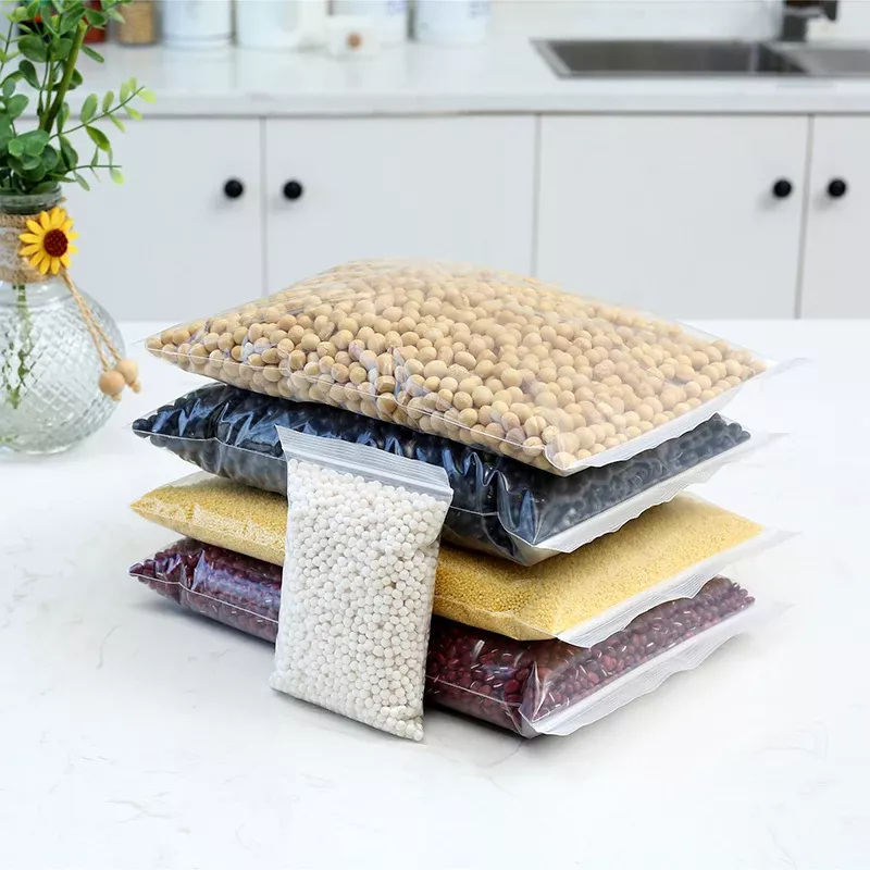 Set 100 pungi cu fermoar zip 35x45 cm, din polietilenă, cu gaură de agățare