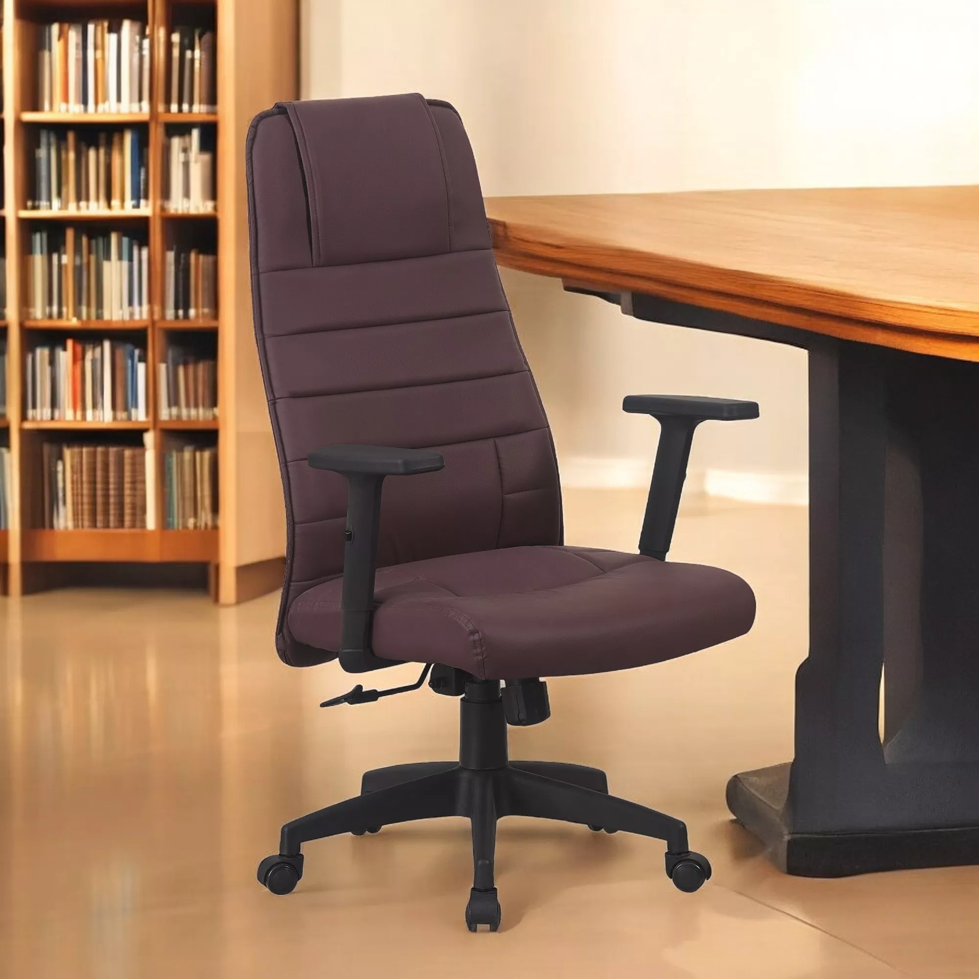 Scaun directorial ergonomic pentru birou, PVC maro, 150 kg, reglabil 116–126 cm