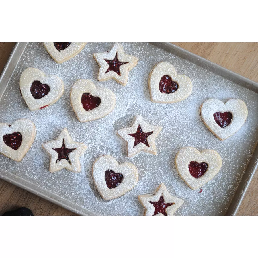 Formă de decupat biscuiți linzer stea cu arc, 5 cm, Perfect Home