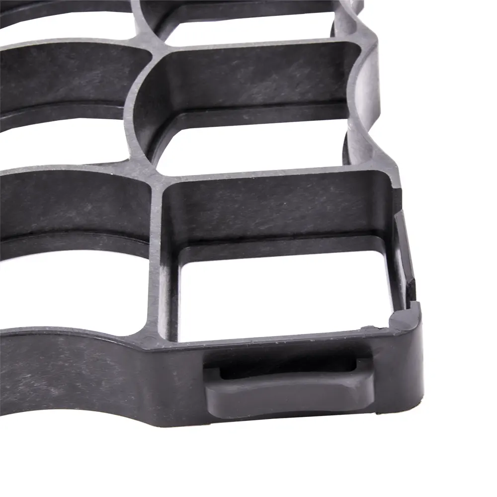 Grilă eco pentru parcare P3, 50x50x3 cm, 180 t/mp, neagră, modulară