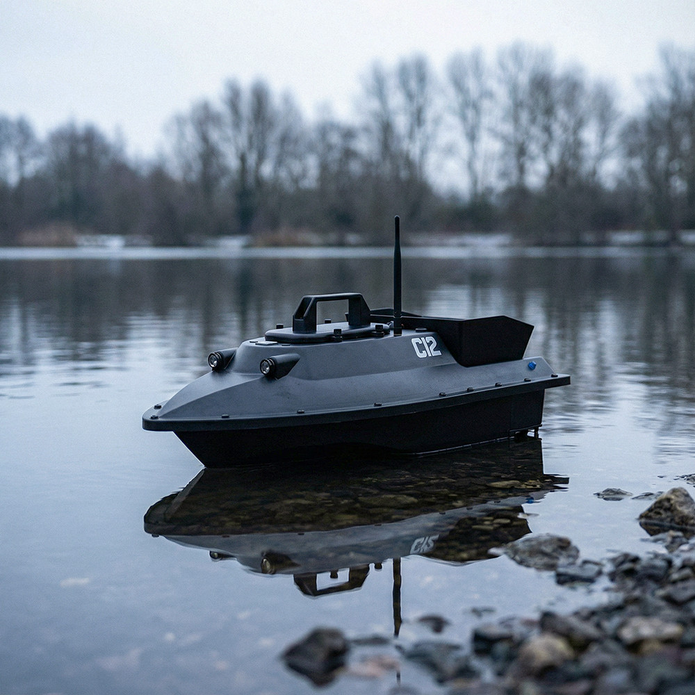 Barcă de nădire Leziter C12 cu backloader, 2,5 kg, rază 600 m, negru