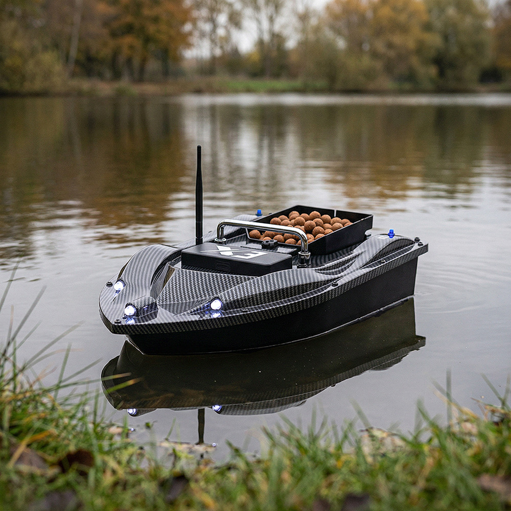 Barcă de nădire Leziter X3 Backpacker carbon, 500 m, 2 kg, telecomandă