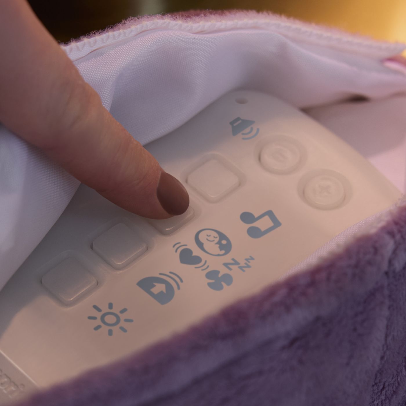 FISHER PRICE MAIMUTICA INTERACTIVA BEBELUSI CU RESPIRATIE RITMICA SuperHeroes ToysZone