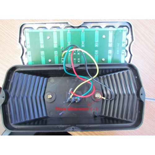 Lampă stop camion LED 12V, 15x18 cm, montaj pe șurub (masă pe caroserie)