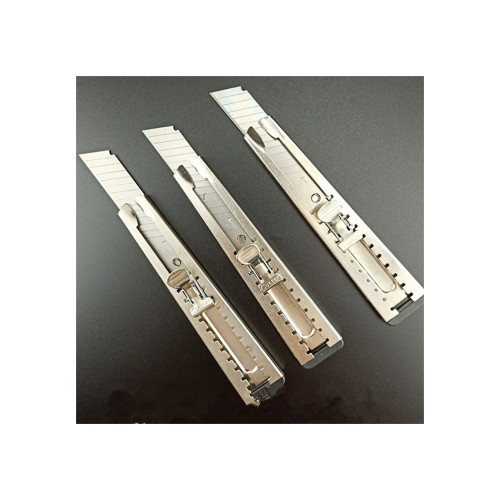 Cutter profesional metalic pentru folie si ambalare, cu blocare lama (Cod 1886)