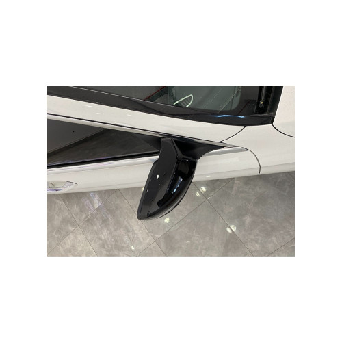 Capace oglindă tip Batman negru lucios pentru Mercedes C W205/C205 (2015–2019)
