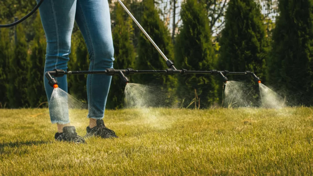 Pulverizator electric cu baterie Powermat PM-OA-16T, rezervor 16L, 12V 15Ah