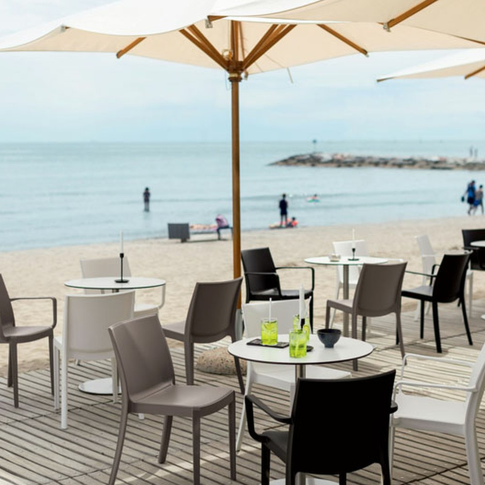 Scaun de grădină din plastic Leziter Victor, grafit, cu cotiere