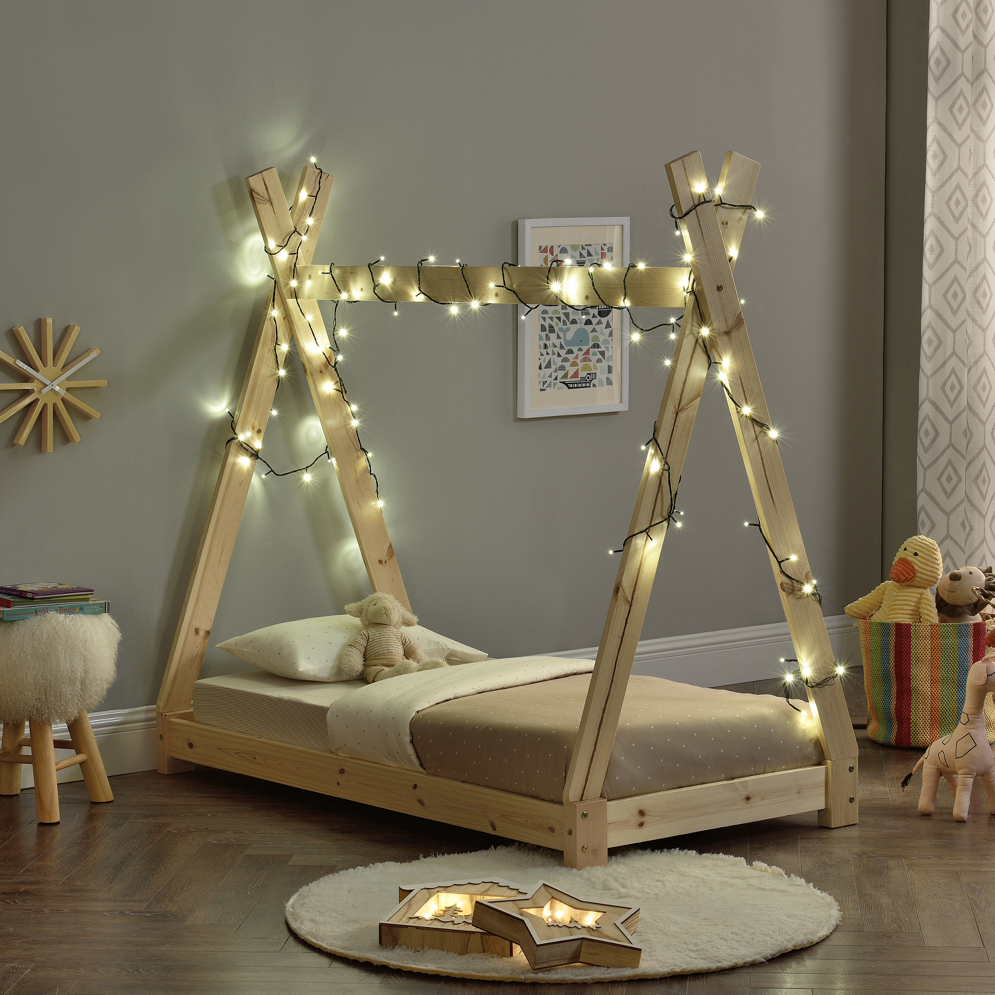 Pat pentru copii Onejda tip cort din lemn natur 70x140 cm