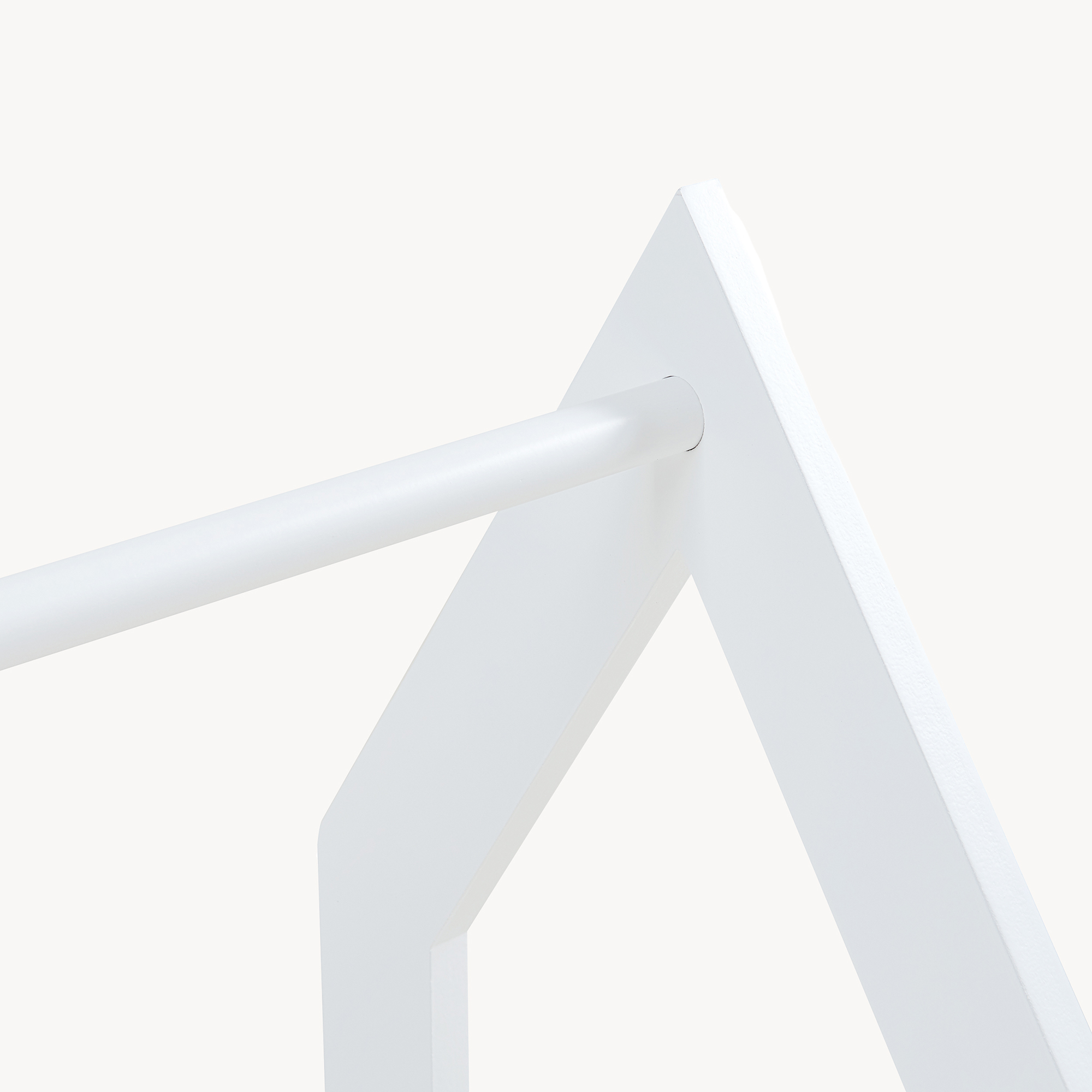 Cuier pentru copii Langeskov alb cu poliță, 78x75x35 cm