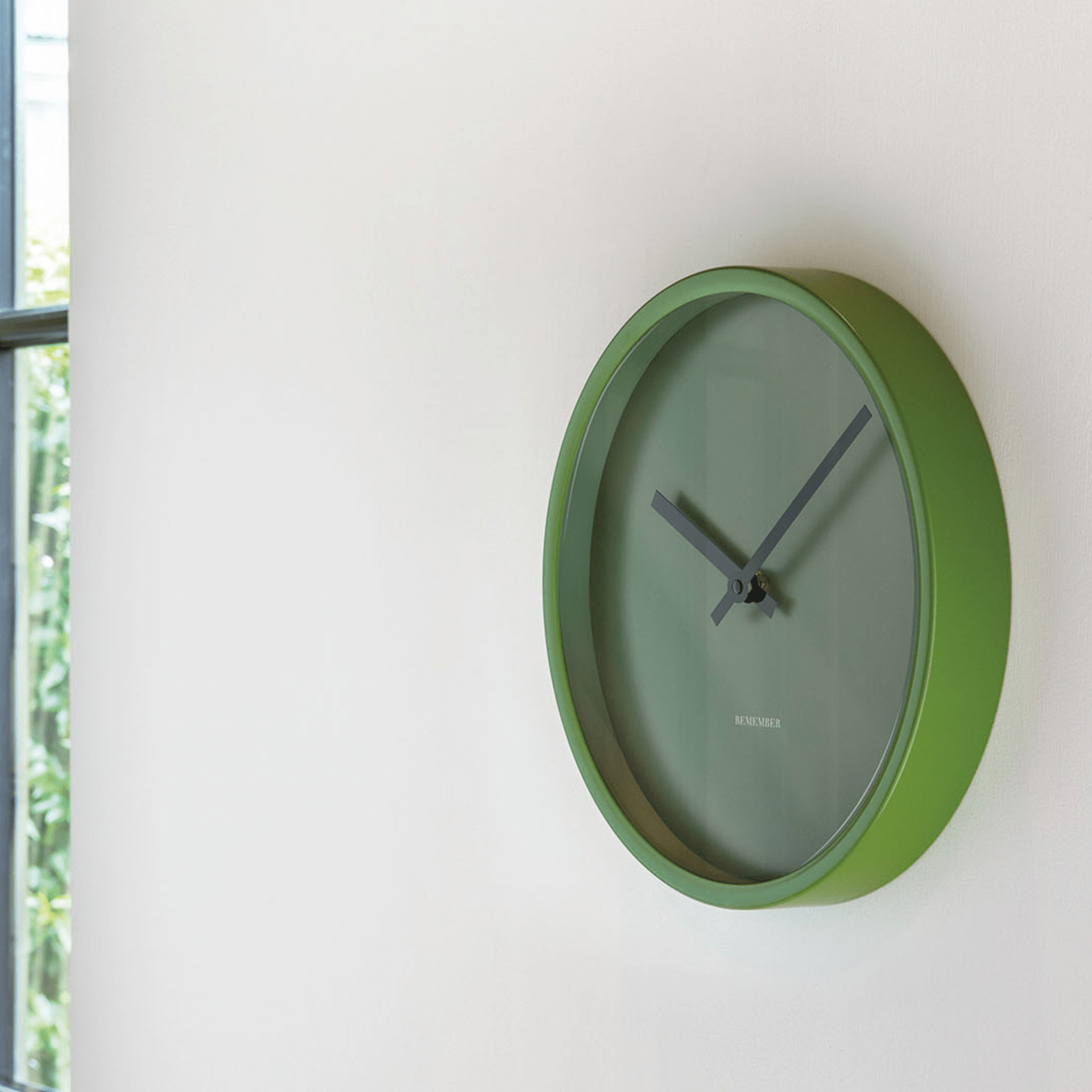 Ceas de perete Forest cu mecanism quartz, 30 cm, verde, REMEMBER