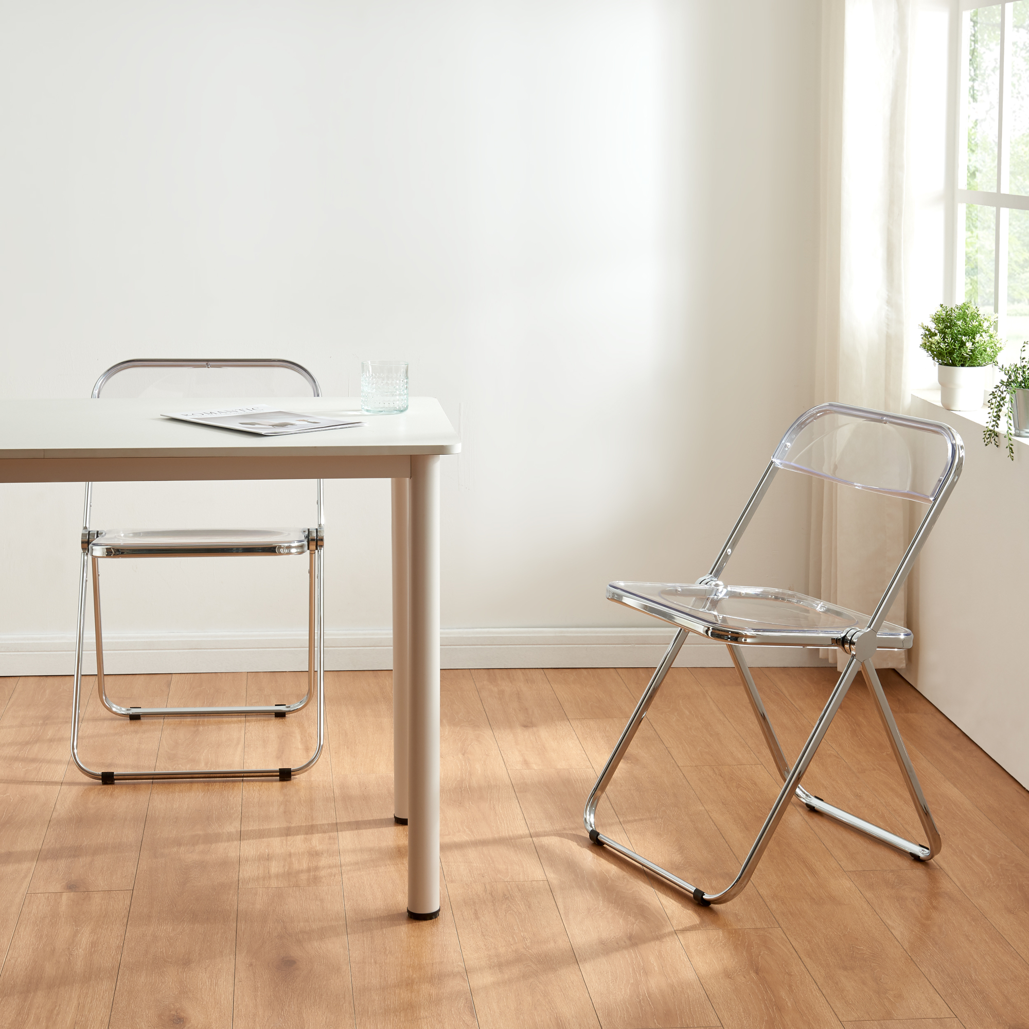 Set 2 scaune pliante transparente Pornainen, cadru metalic