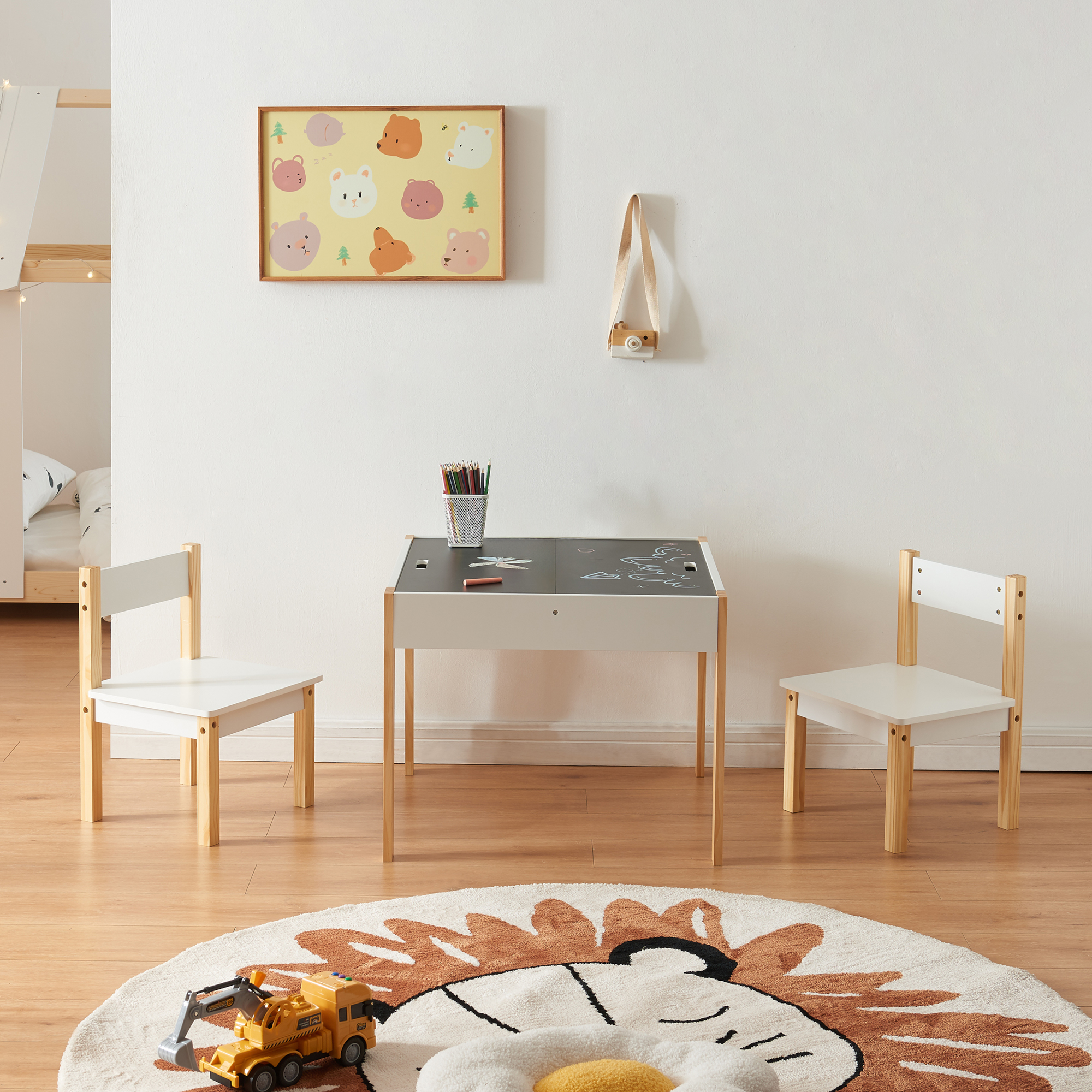 Set masă și 2 scaune pentru copii cu tablă și spații depozitare