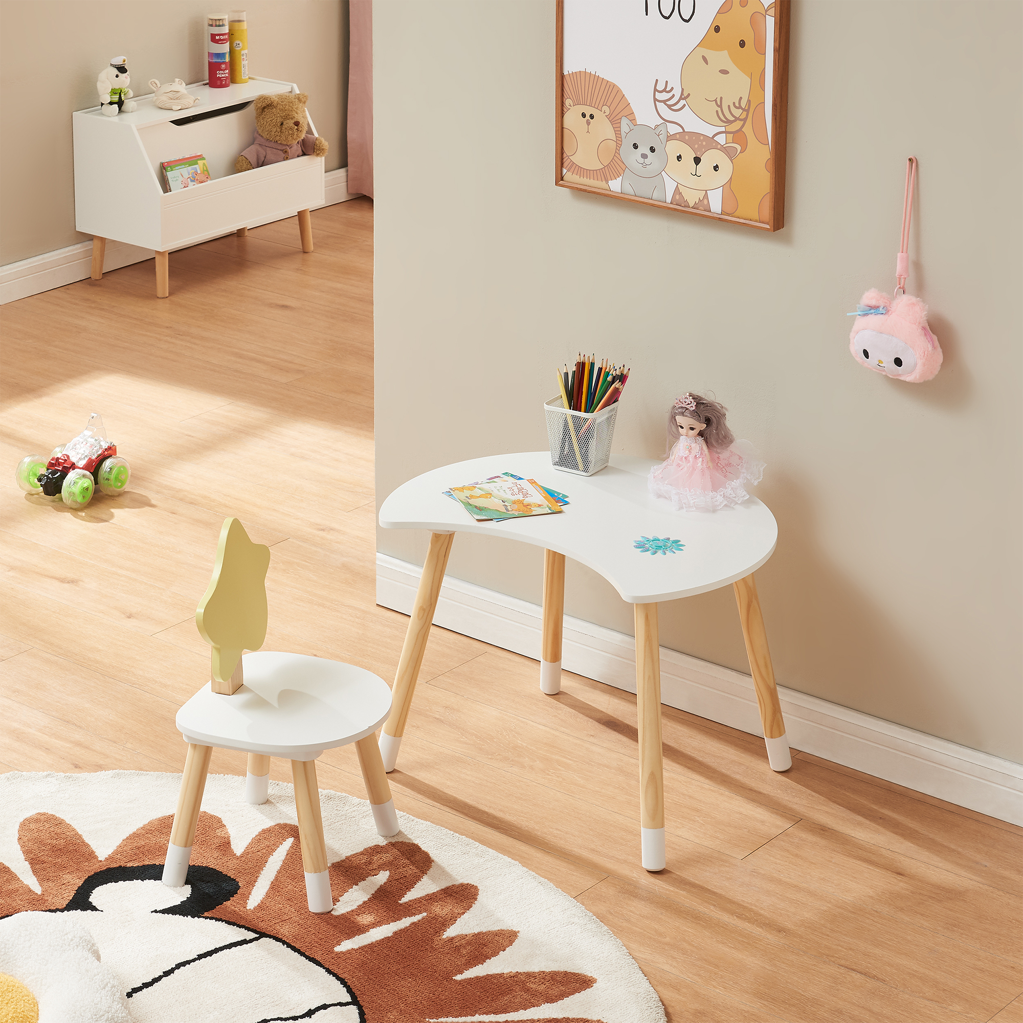 Birou pentru copii cu scaun Lallega, design Luna si Stea, alb