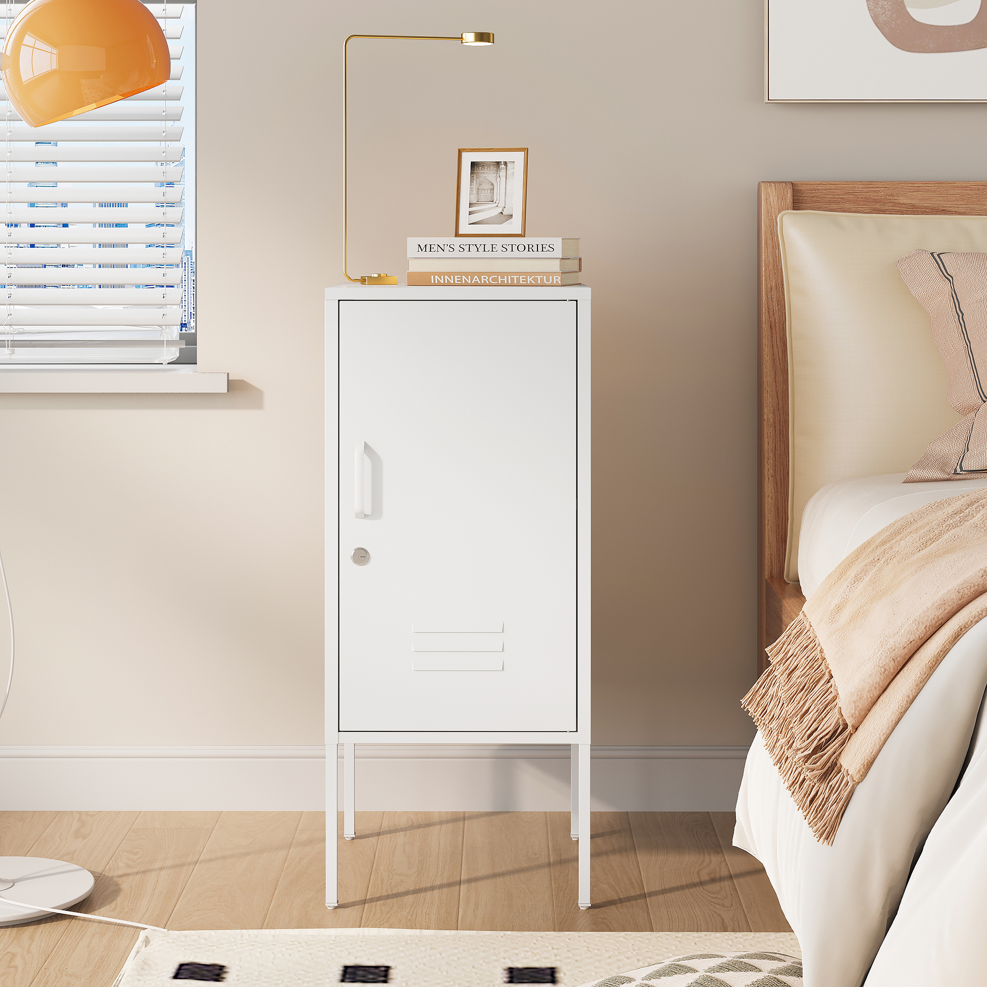 Noptieră metalică albă cu ușă încuiabilă și raft, 82x35x35 cm