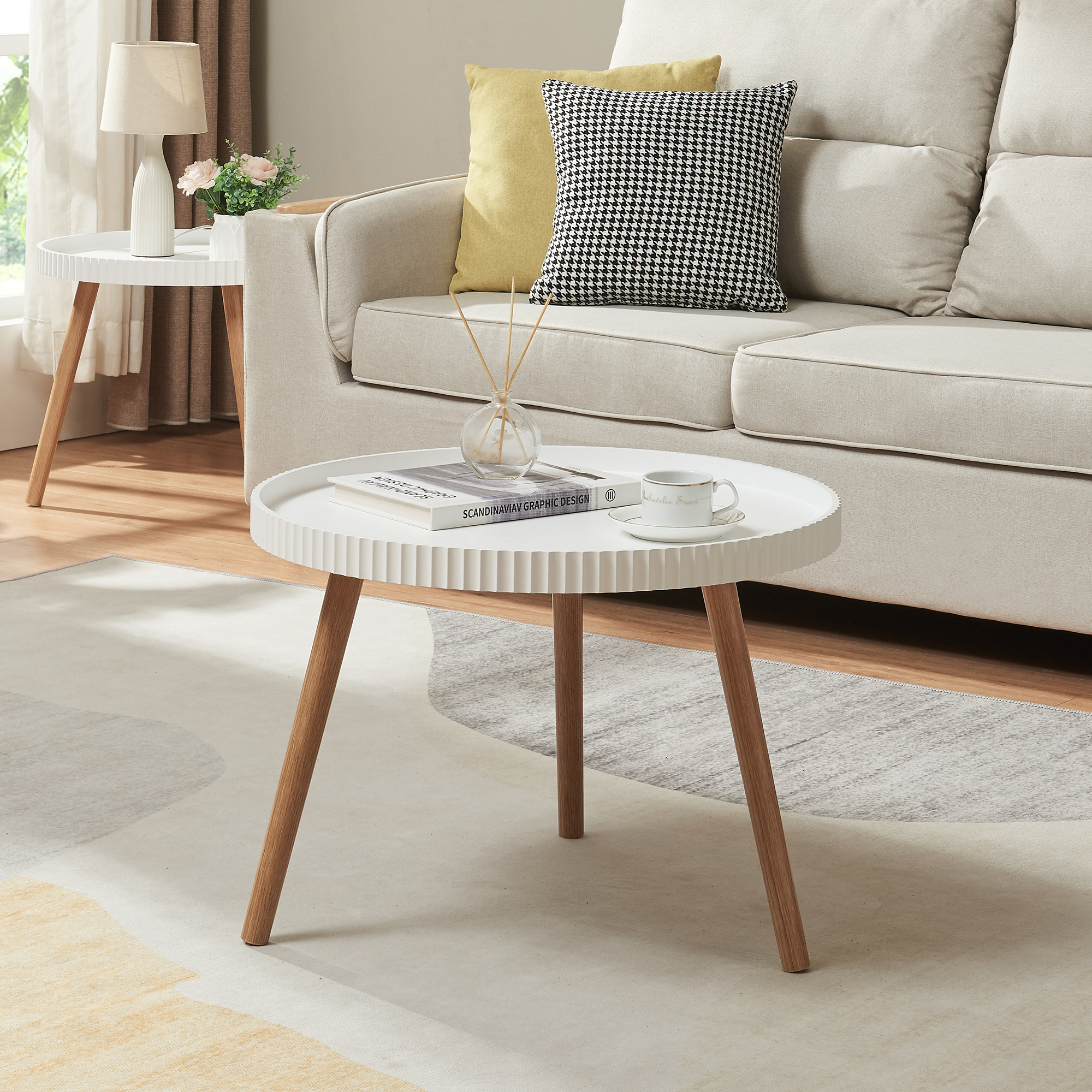 Masă de cafea rotundă Bongard 60x45 cm, albă, cu picioare din bambus