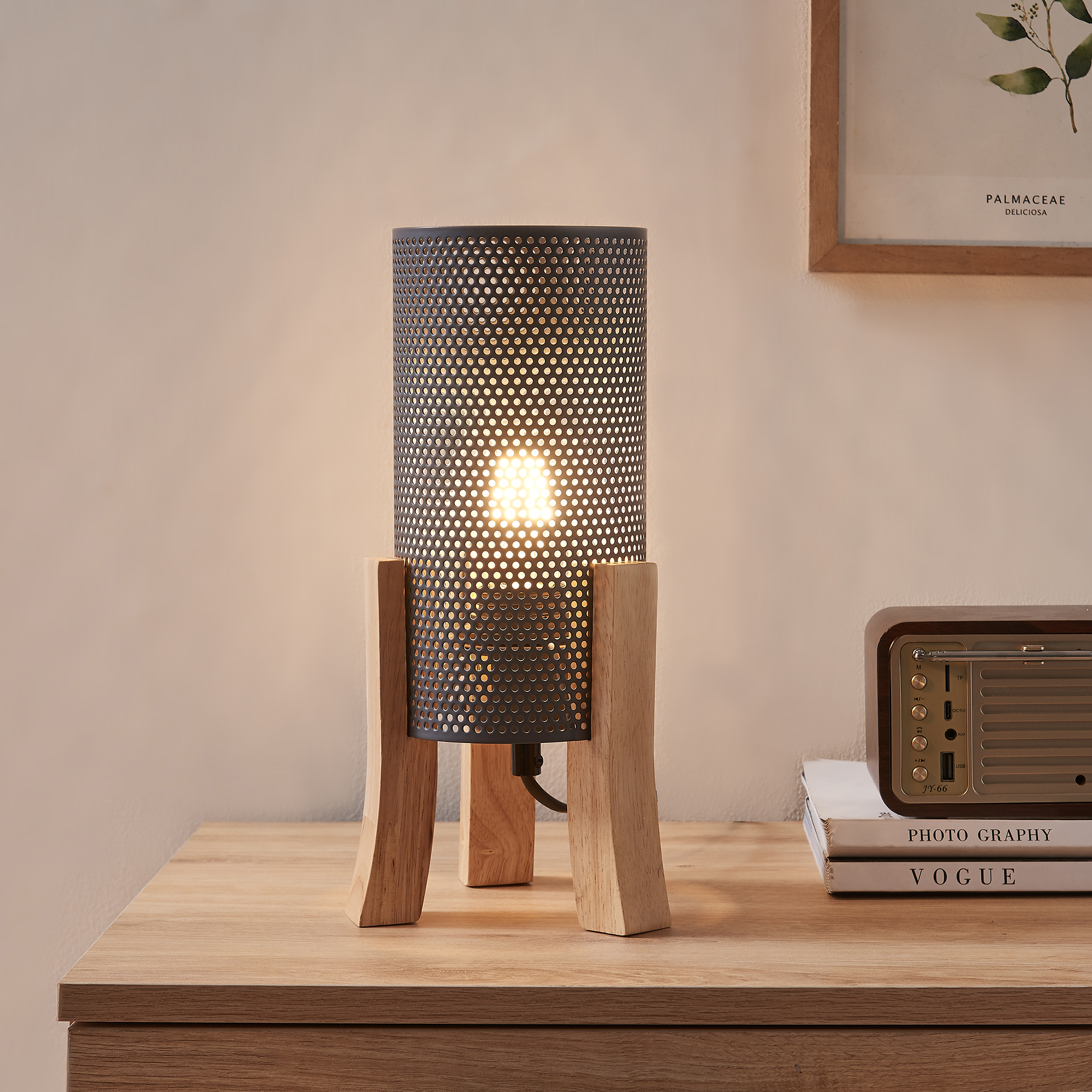 Lampă de masă Joelle gri cu suport din lemn și abajur metalic 30 cm