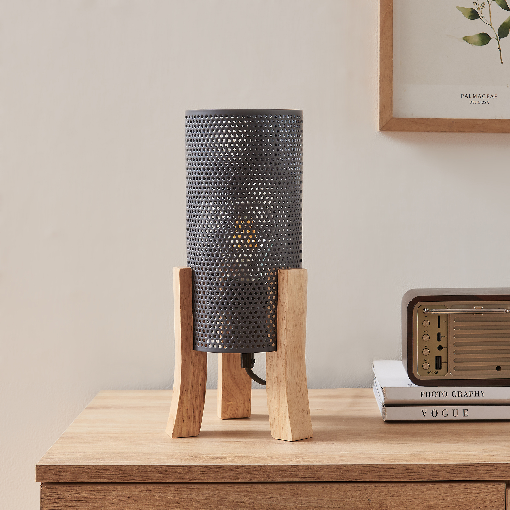 Lampă de masă Joelle gri cu suport din lemn și abajur metalic 30 cm