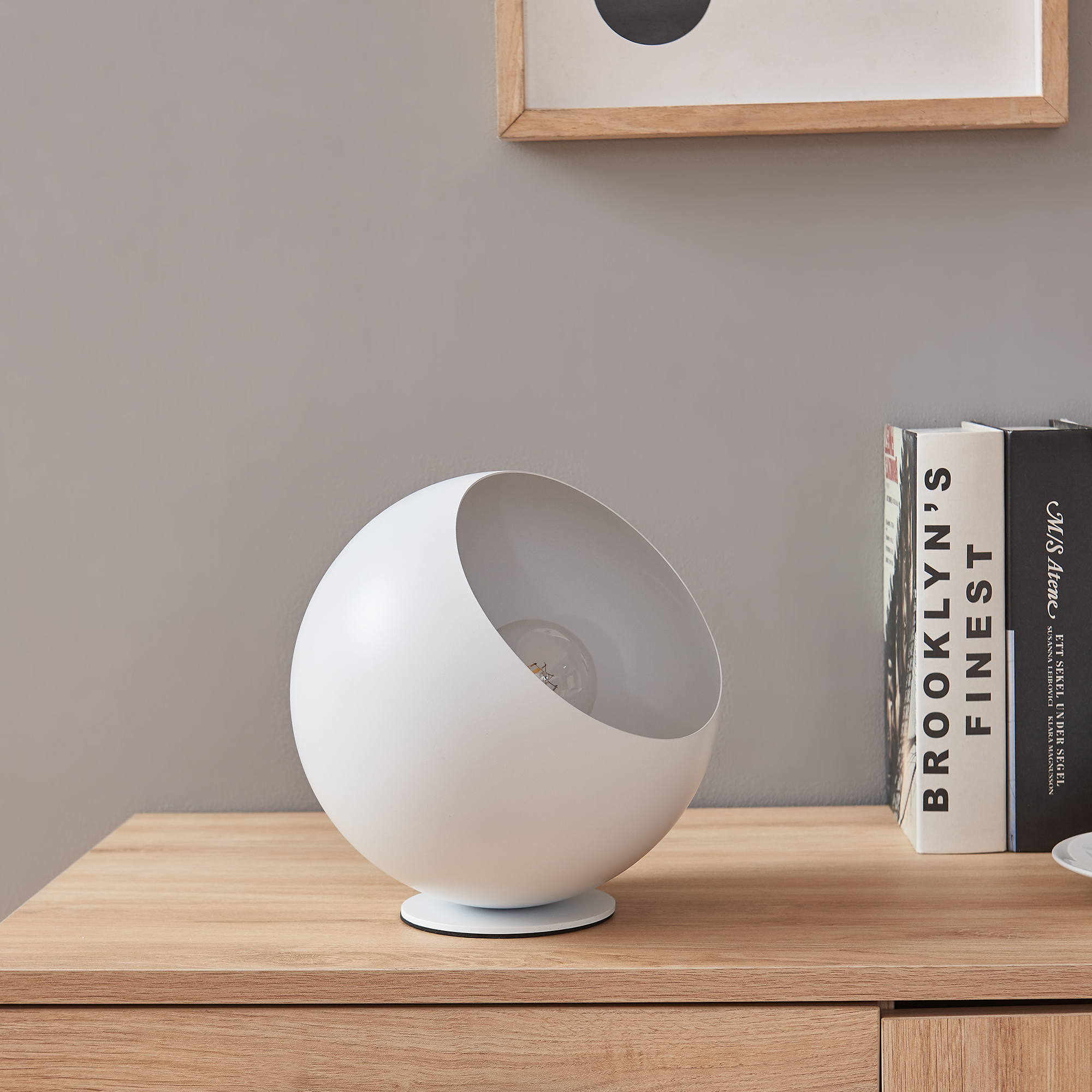 Lampa de masă Lukkodso albă din metal, E27, 20 x 20 cm