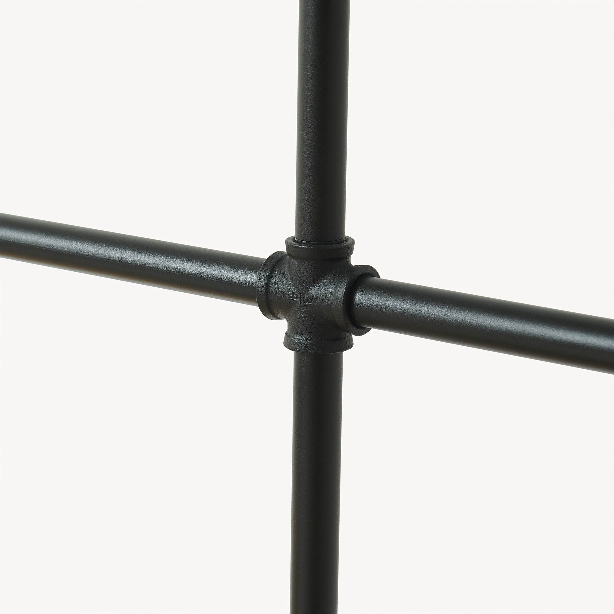 Suport haine pentru perete Kenävatka, 222x296x31 cm, otel negru