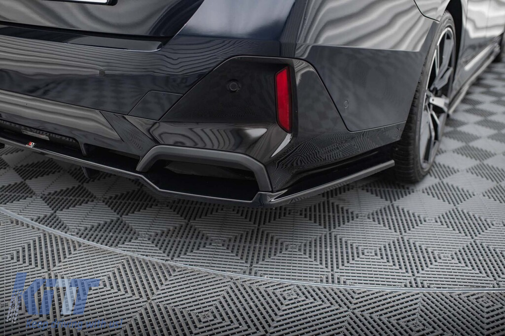 Spoiler Maxton Design versiunea 1 potrivit pentru bara de protecție M din spate pe BMW Seria 5 G60 după 2023, lac negru Performance AutoTuning