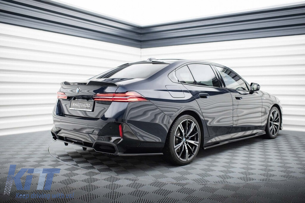 Spoiler Maxton Design versiunea 1 potrivit pentru bara de protecție M din spate pe BMW Seria 5 G60 după 2023, lac negru Performance AutoTuning