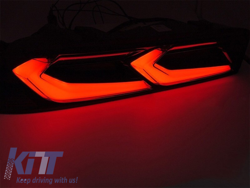 Set de stopuri LED de tuning potrivit pentru Chevrolet Camaro 2016-2018, cu semnal de întoarcere dinamic, bază fumurie neagră, stânga și dreapta Performance AutoTuning
