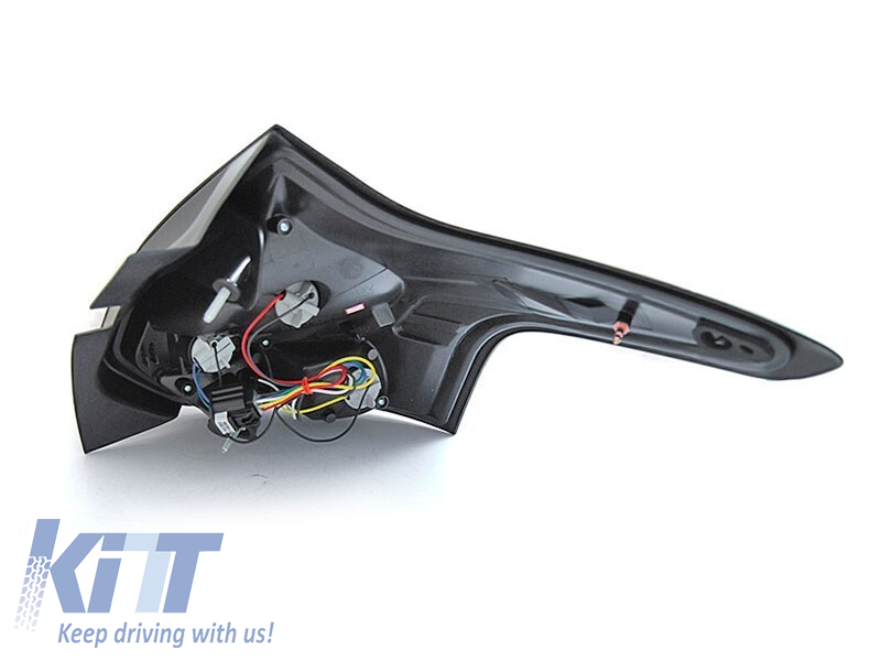 Set de stopuri LED tuning potrivit pentru Ford Focus hatchback 2011-2014 cu bază complet fumurie, stânga și dreapta Performance AutoTuning