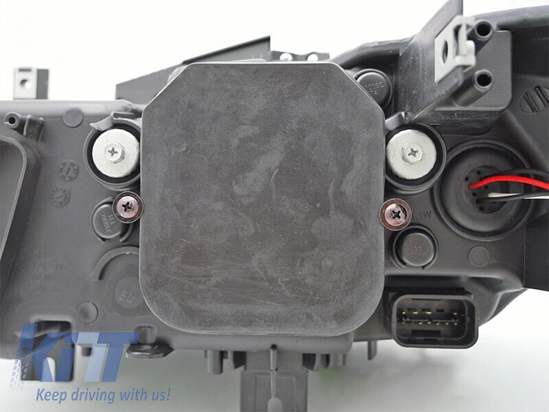 Set de faruri LED de tuning potrivit pentru BMW Seria 3 F30 sedan, F31 touring 10.2011-05.2015 cu bază cromată, stânga și dreapta Performance AutoTuning