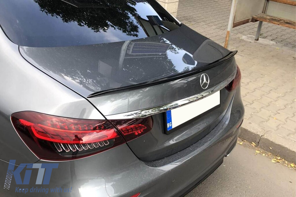 Spoiler tip E63 A Design potrivit pentru portbagaj pentru Mercedes E-Class sedan W213 sedan 2016-2020, W213 facelift după 2020, lac negru Performance AutoTuning