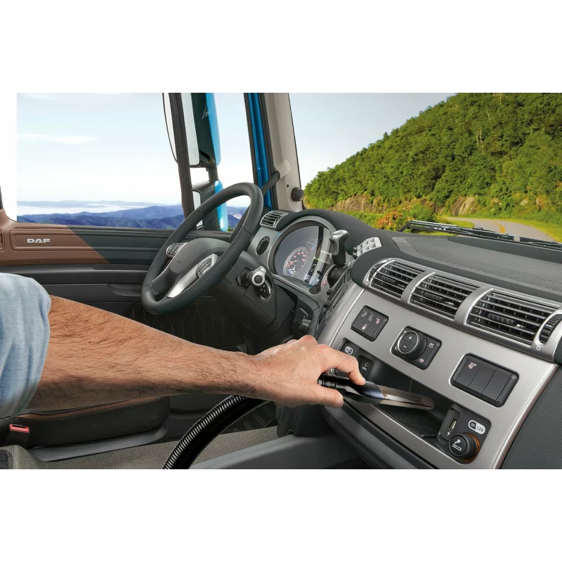 Aspirator pentru camion 24V 100W cu accesorii si cablu 5 m