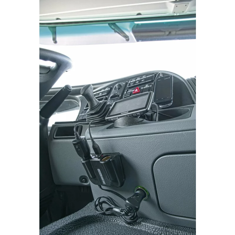 Priză dublă brichetă auto 12/24V cu 2 porturi USB, cablu 150 cm